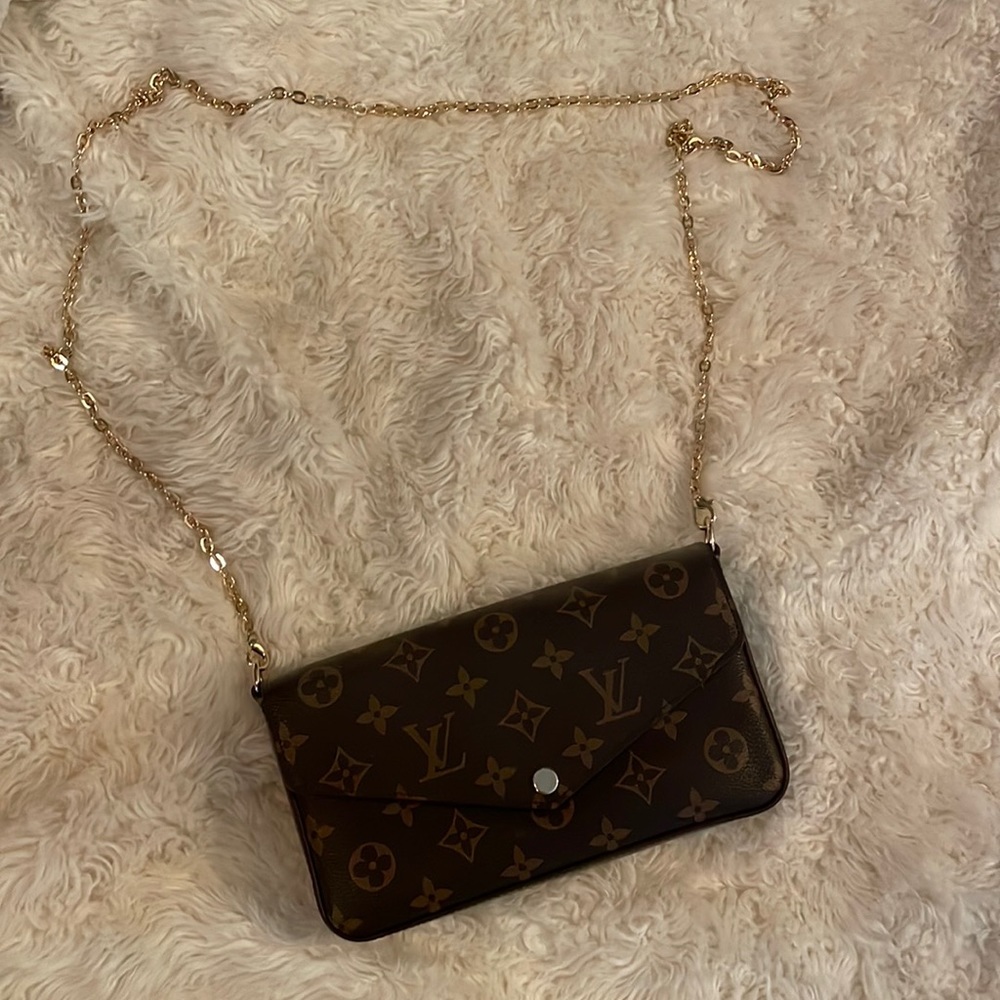 LOUIS VUITTON CROSSBODY LOOK ALIKE🤎